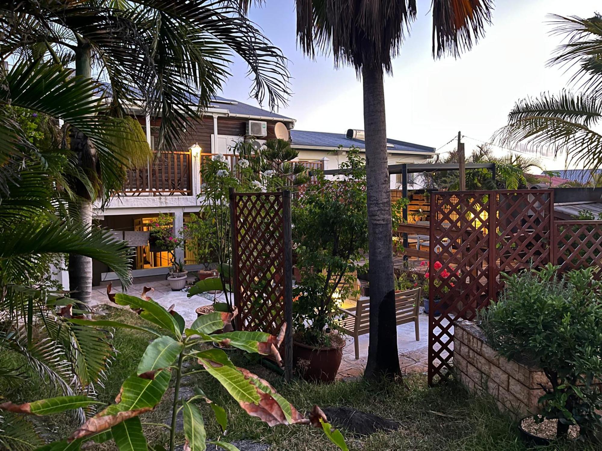 Bed and Breakfast Kazyab Saint Pierre Zewnętrze zdjęcie